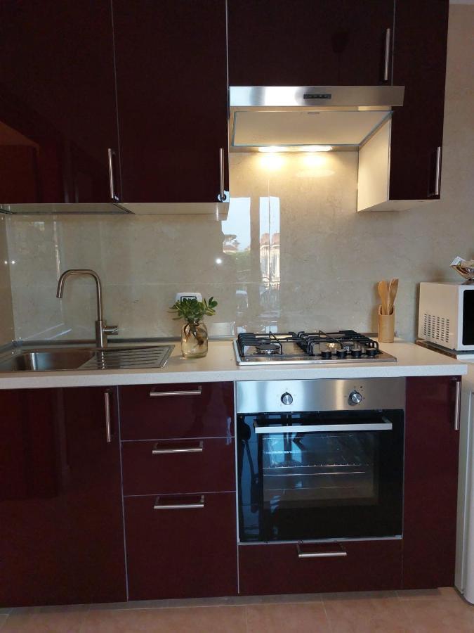 קסטל וולטורנו Esther Guest House מראה חיצוני תמונה