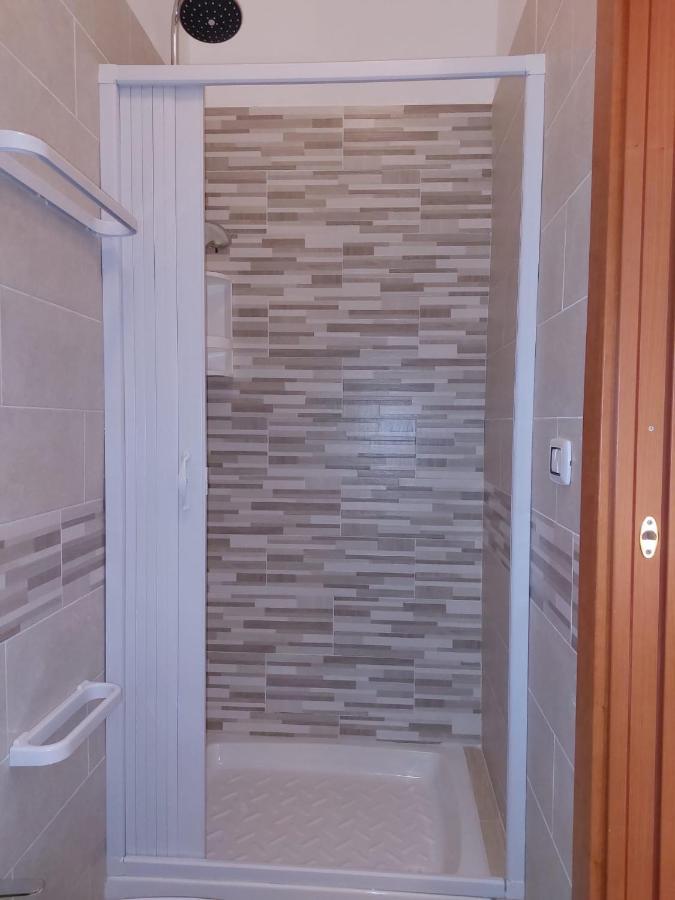 קסטל וולטורנו Esther Guest House מראה חיצוני תמונה