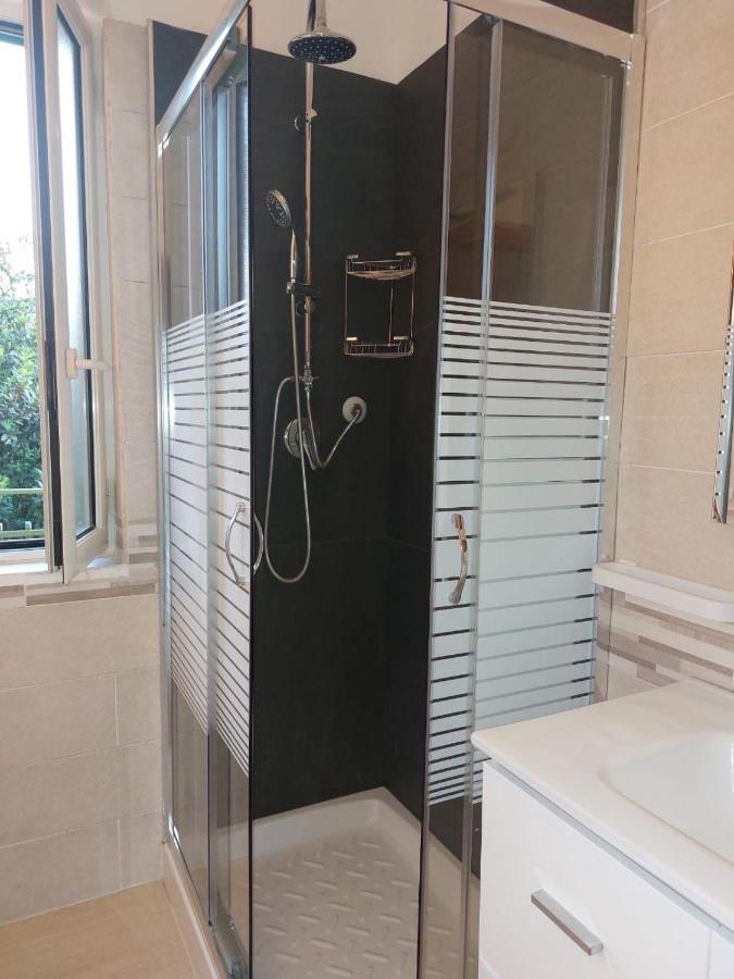 קסטל וולטורנו Esther Guest House מראה חיצוני תמונה