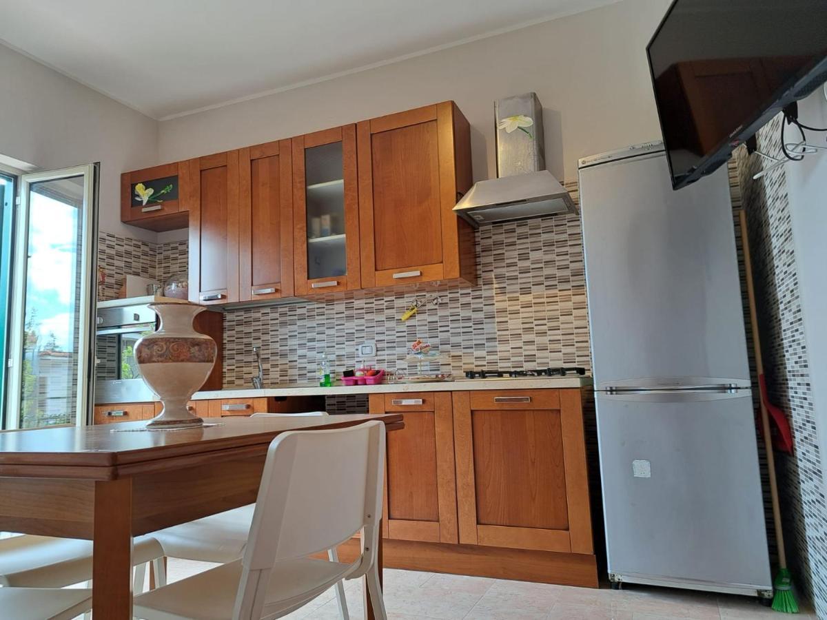 קסטל וולטורנו Esther Guest House מראה חיצוני תמונה