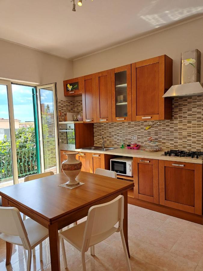 קסטל וולטורנו Esther Guest House מראה חיצוני תמונה